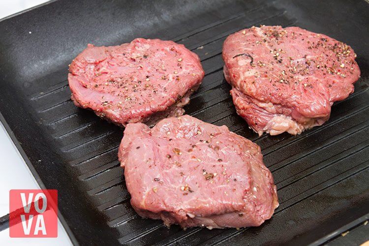 Филе миньон на сковородке