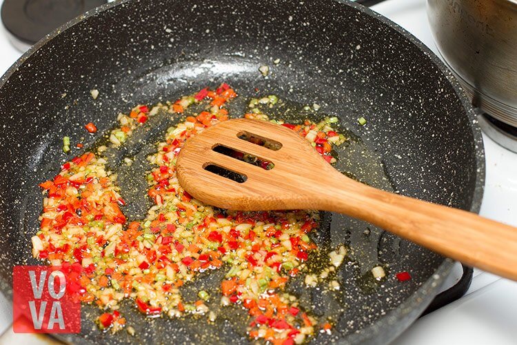 Обжарка овощей на сковороде