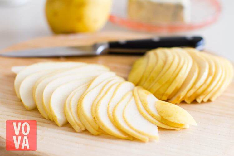 Груши нарезанные дольками