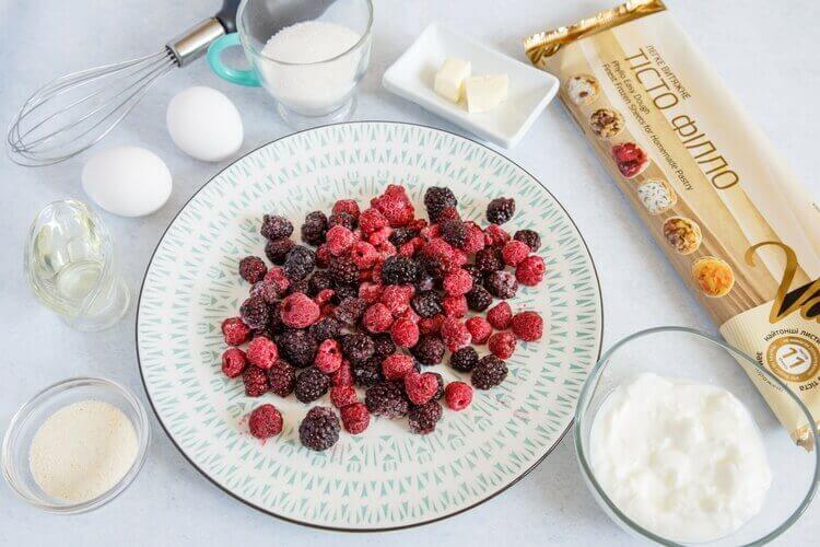 ингредиенты для ягодного пирога