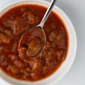 Гуляш куриный в томатном соусе (готовое блюдо к употреблению) ТМ Winner's Food 0,5кг - фото 2